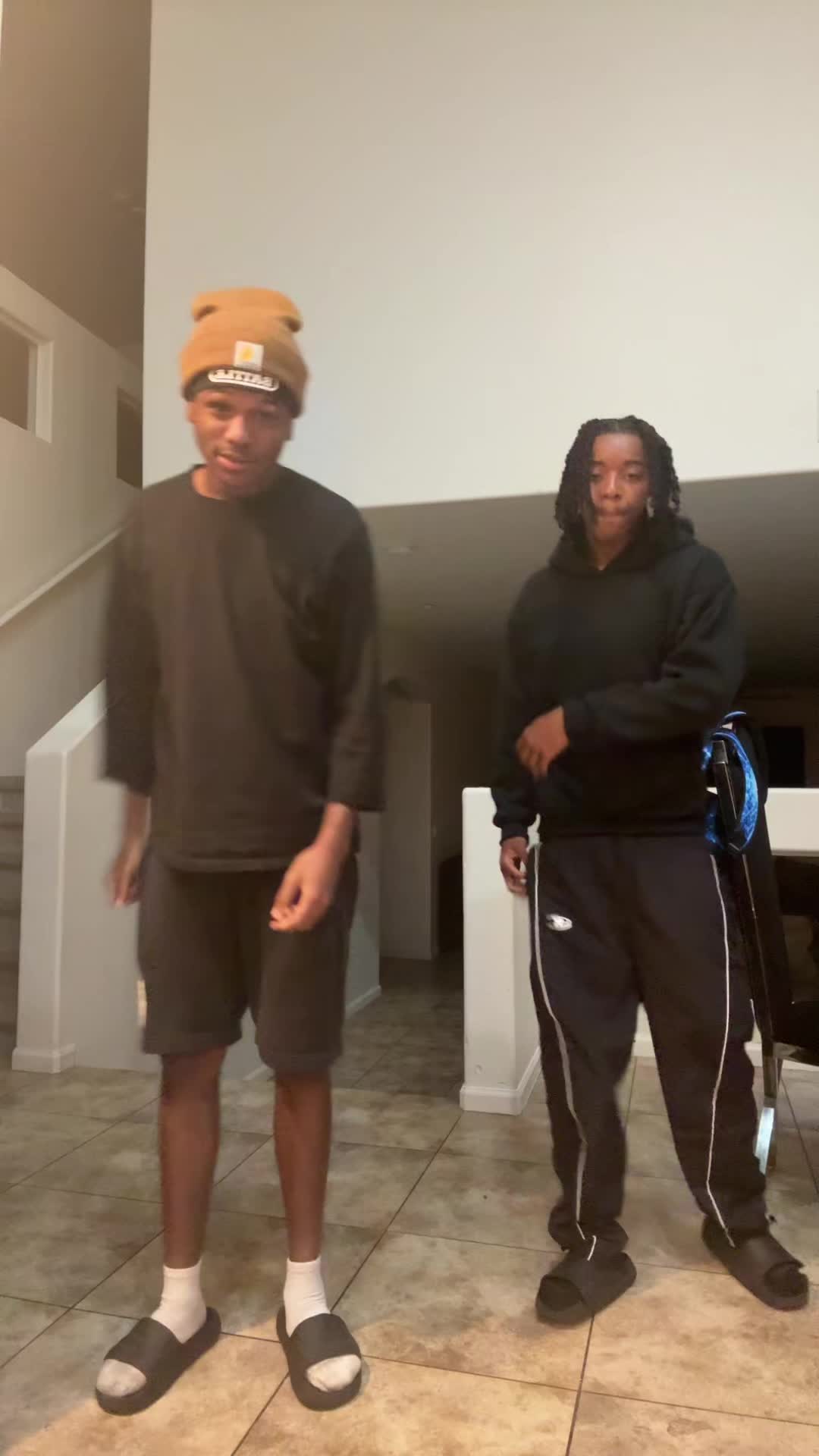 @ᶻ⁴