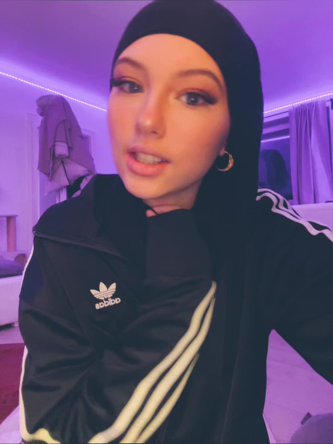 @naila.official