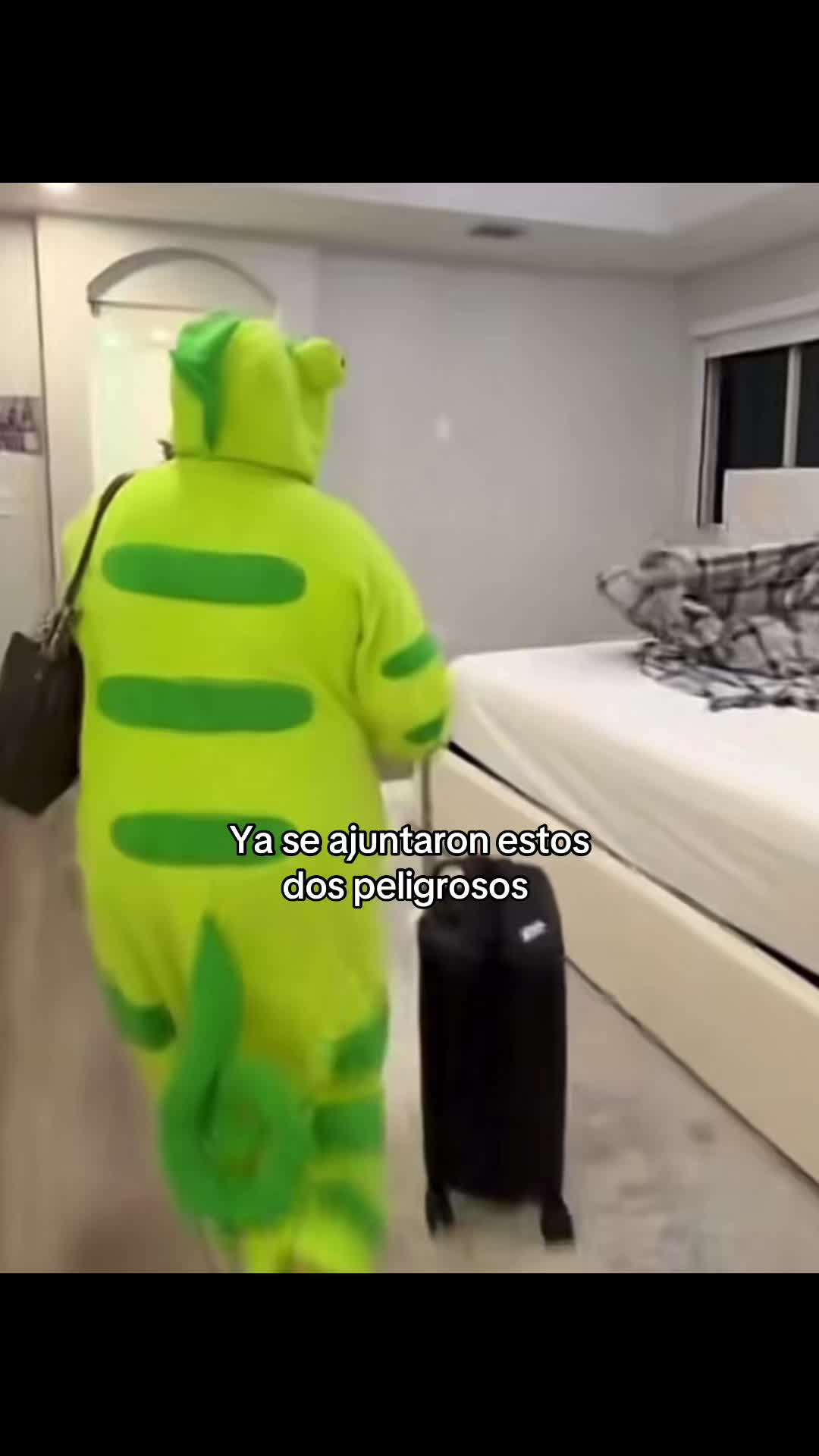 @Iam_DoñaLesty 🐍