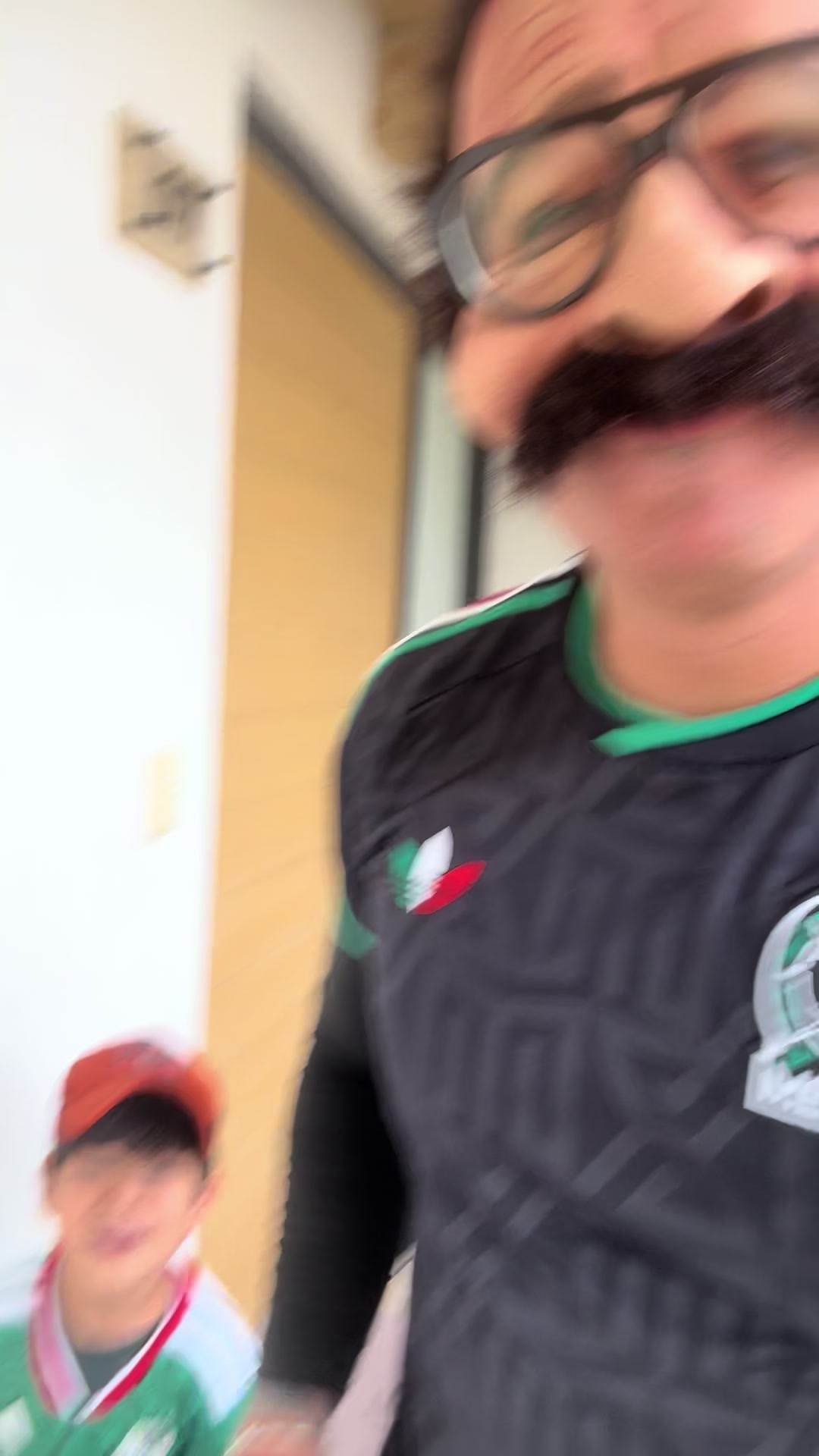 @Elshuloo