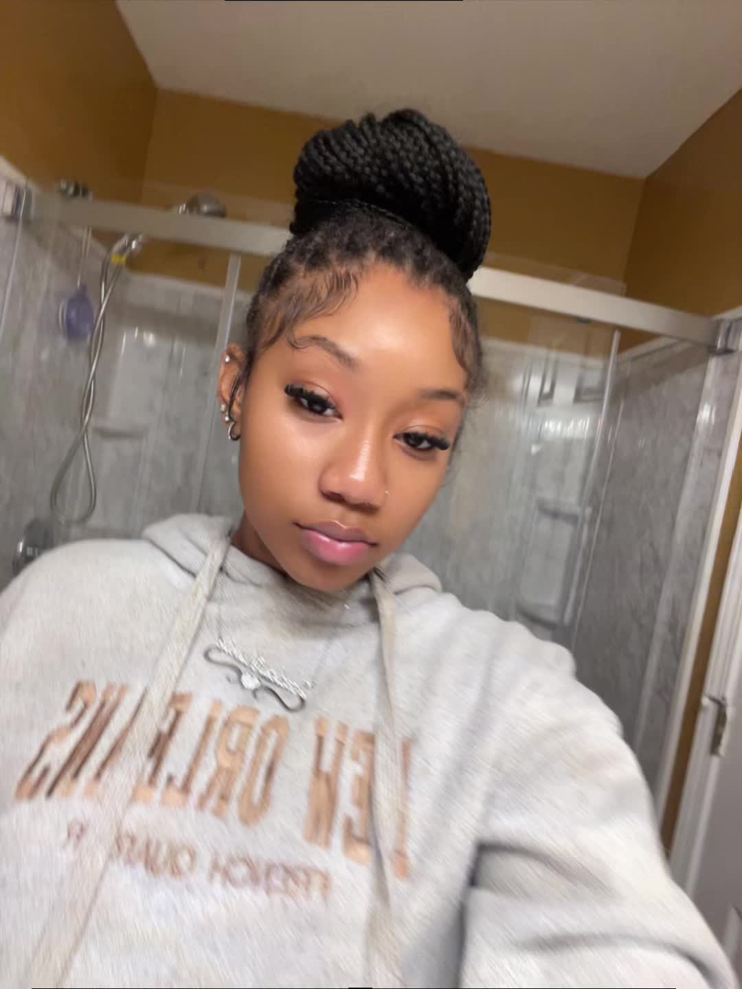@duhitsjadamarie