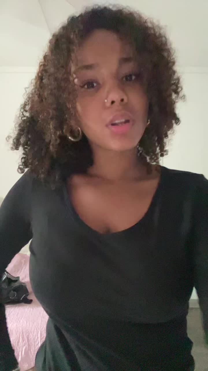 @𝒜𝓃ℊℯ𝓁𝒾𝓃𝒶