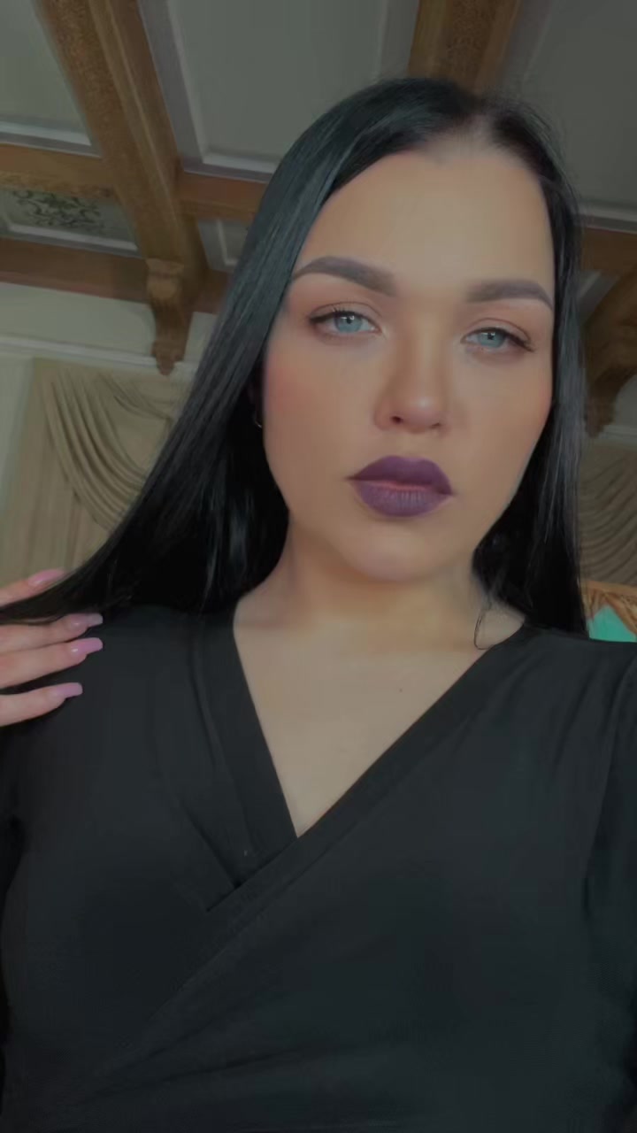 @Anna Varta