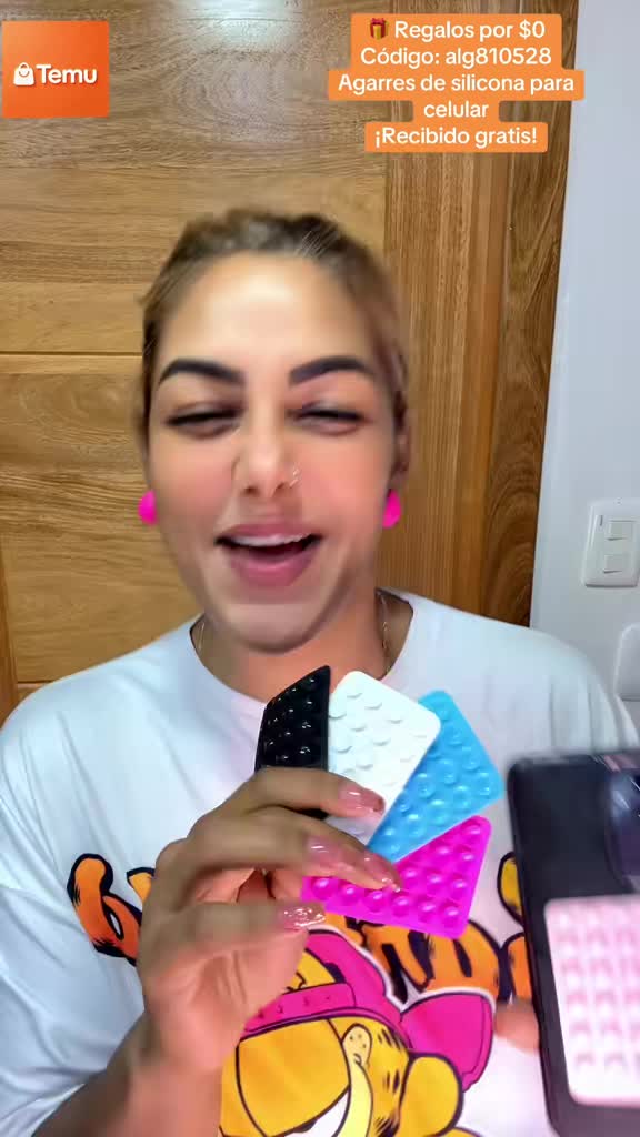 @Adelinaunika
