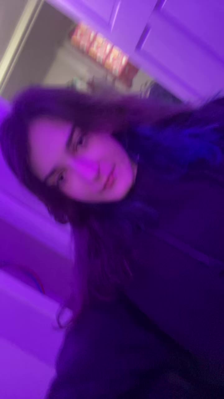 @Nicks girl๐๐๐