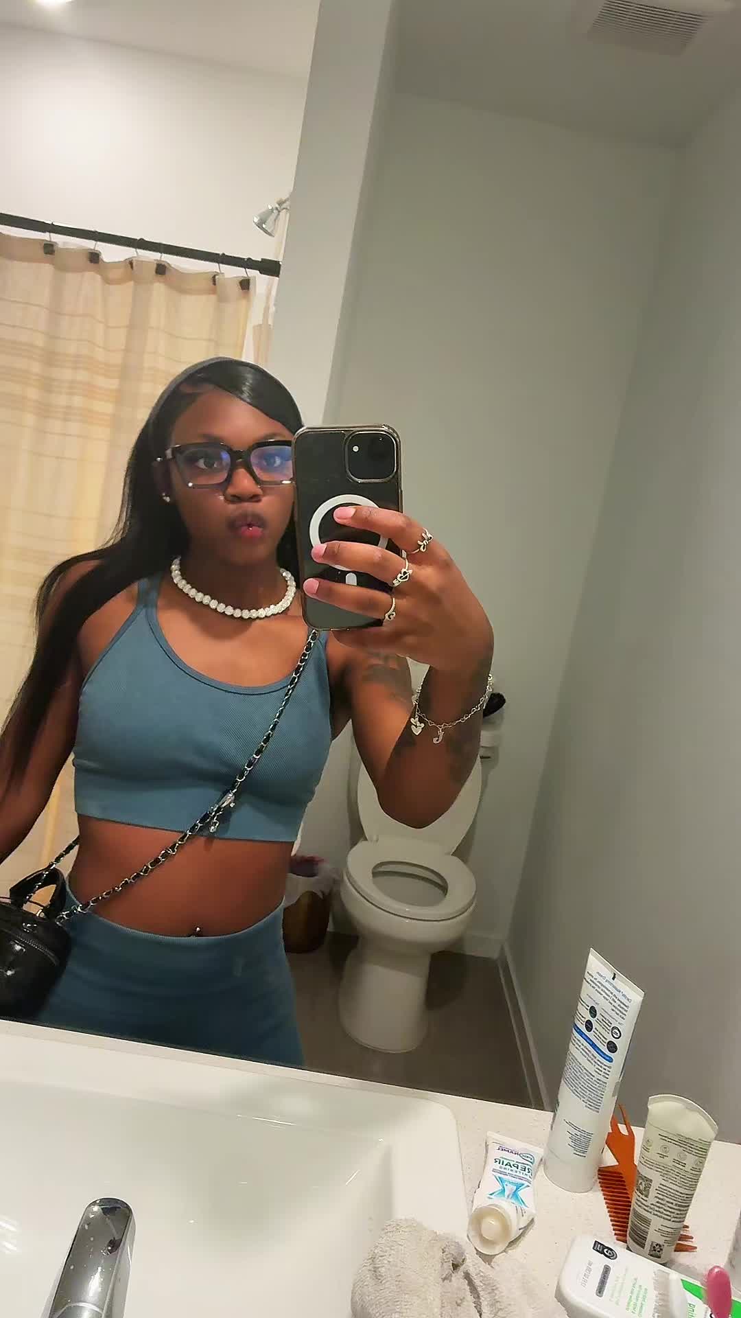 @LadyG💕
