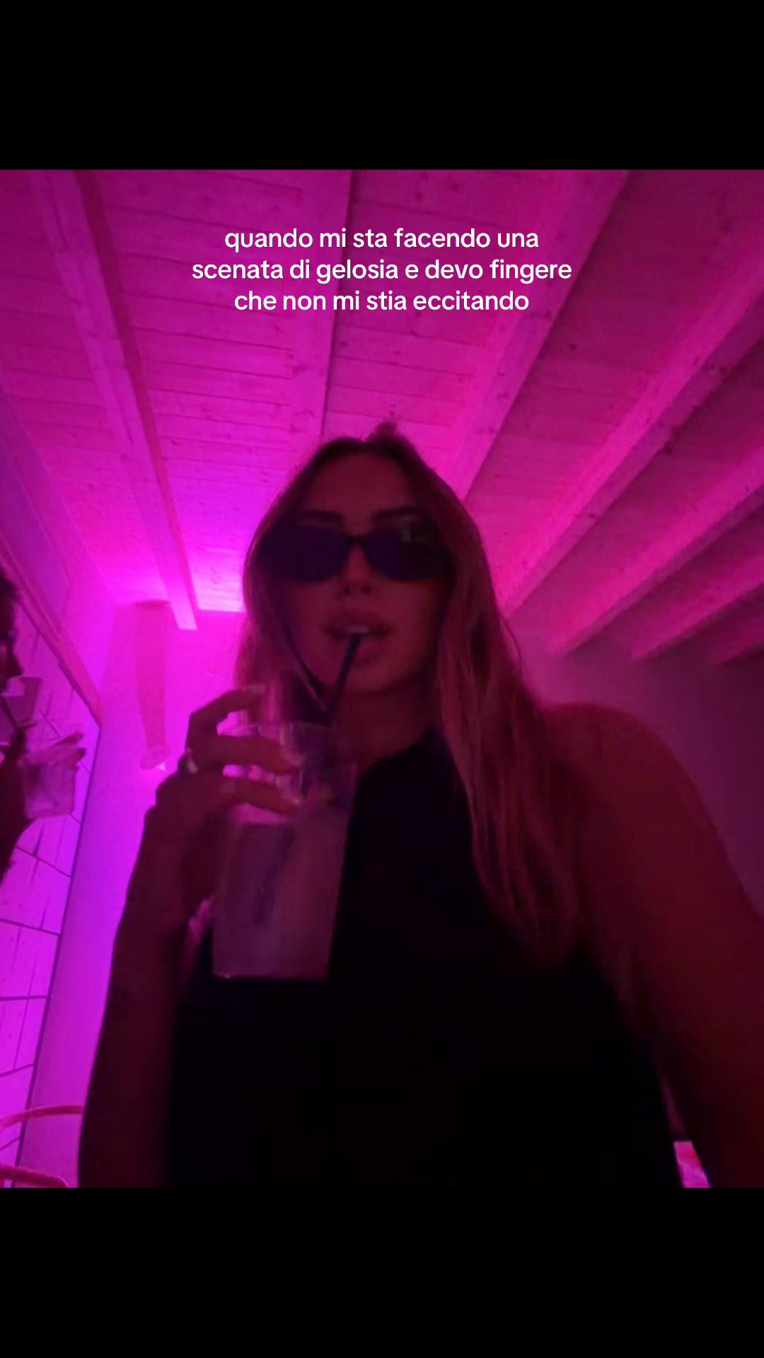 @isabelllola
