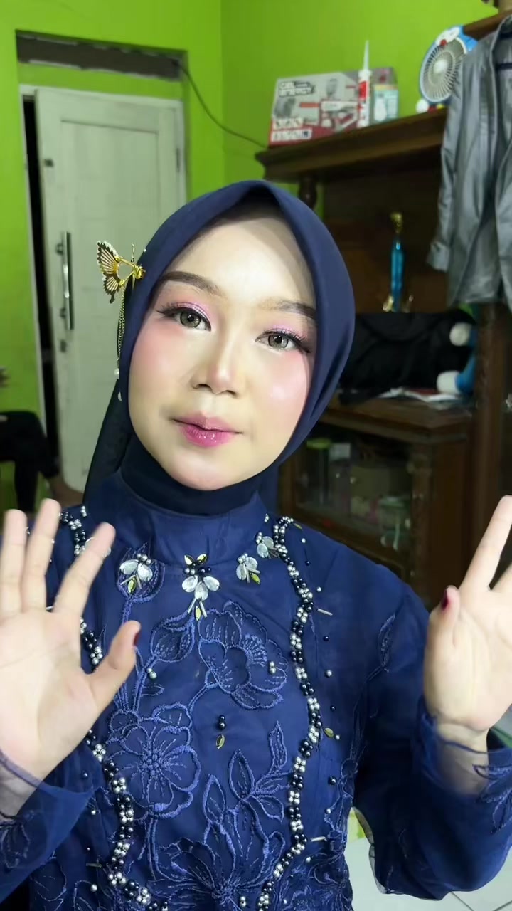 @nazma makeup