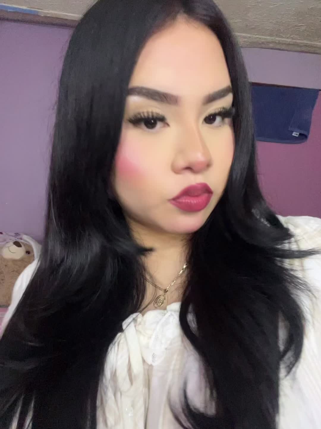 @V👻