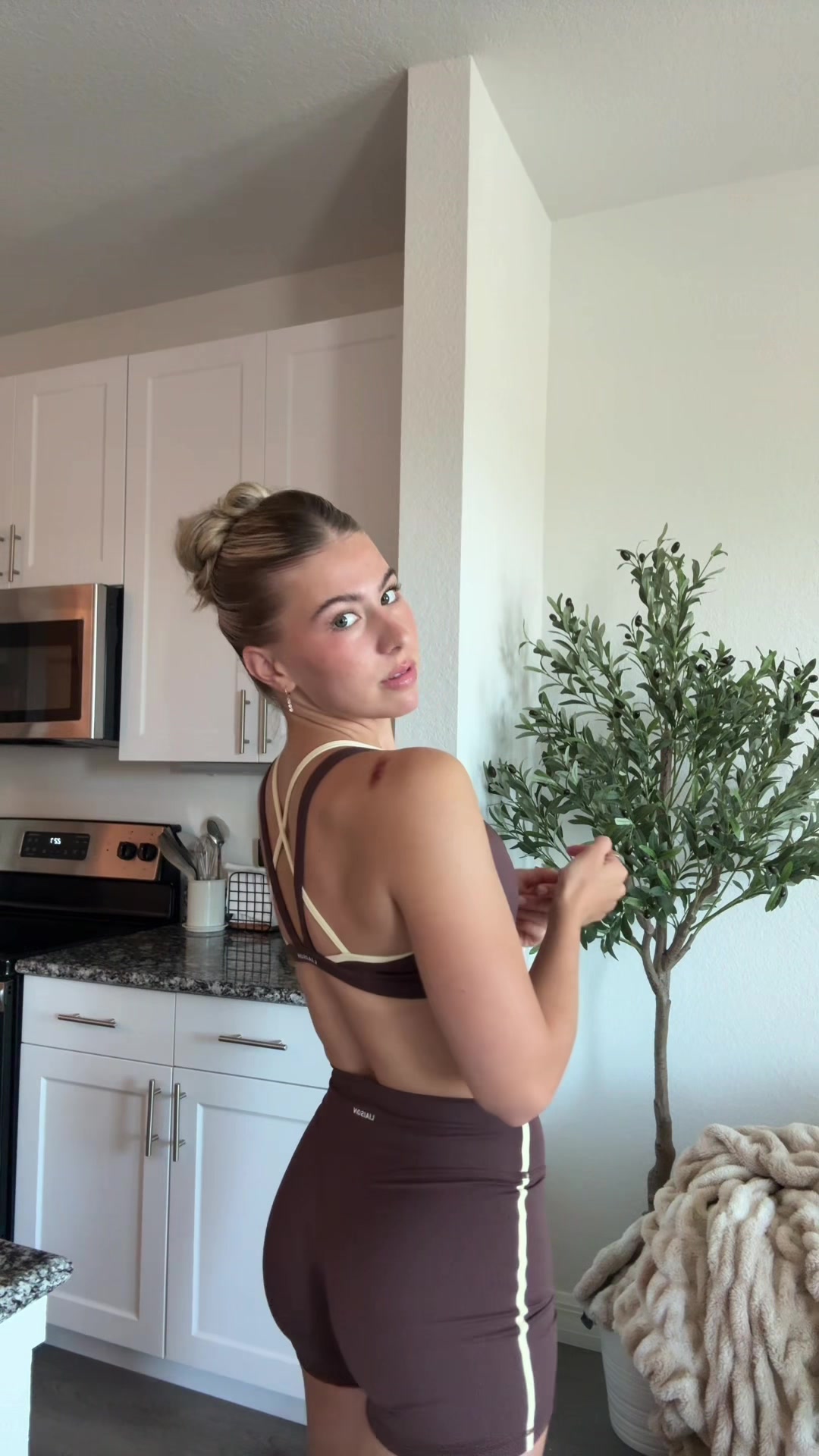 @victoriaurso