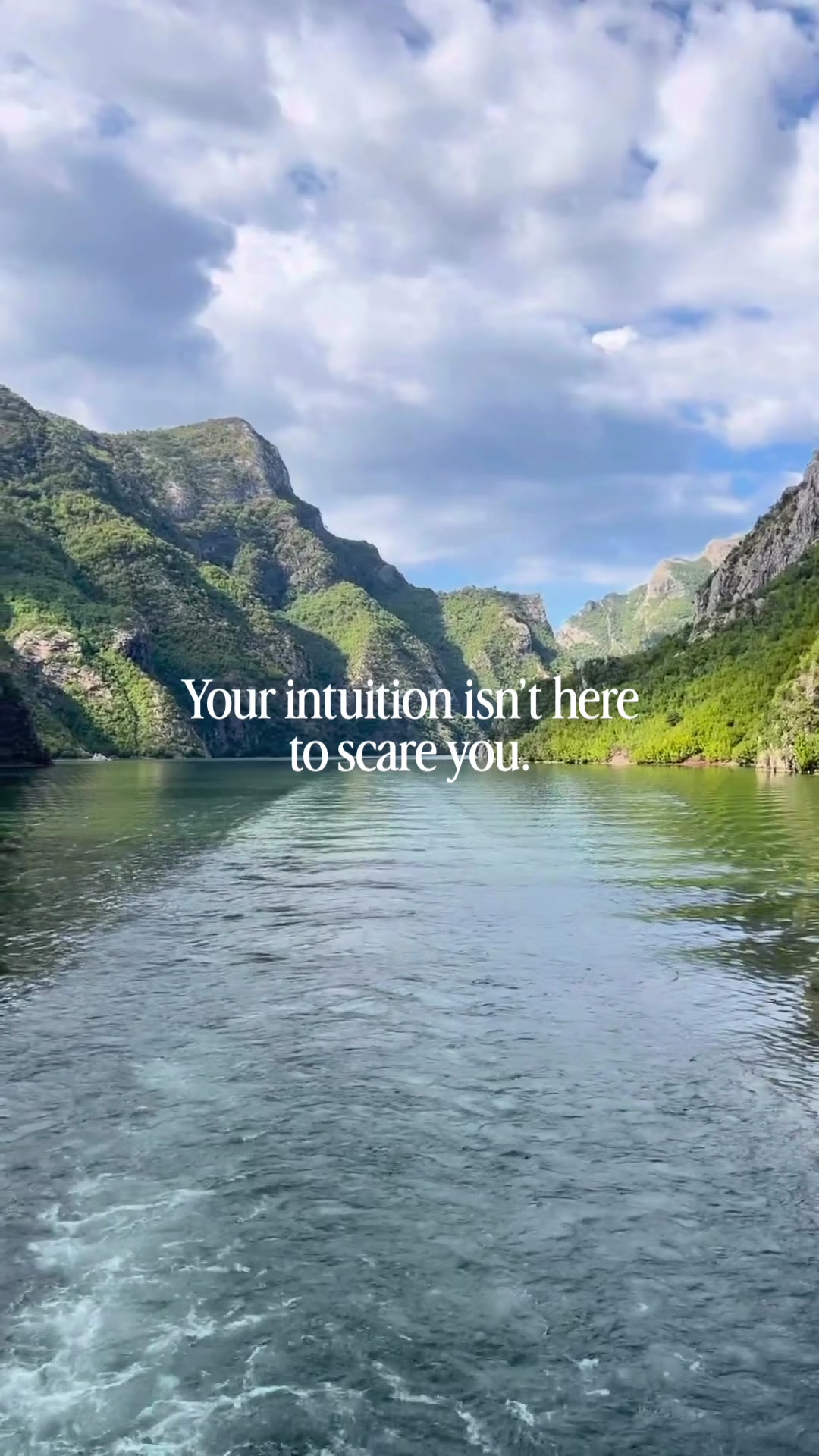 @Lisa Williams | Psychic Medium