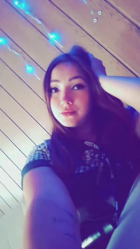 @Виктория Солнышко