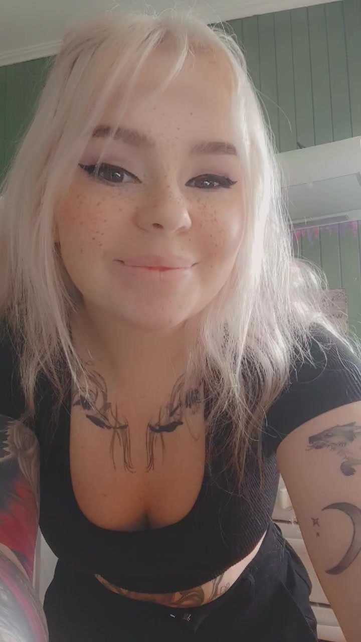 @CallMeAnnieCosplays