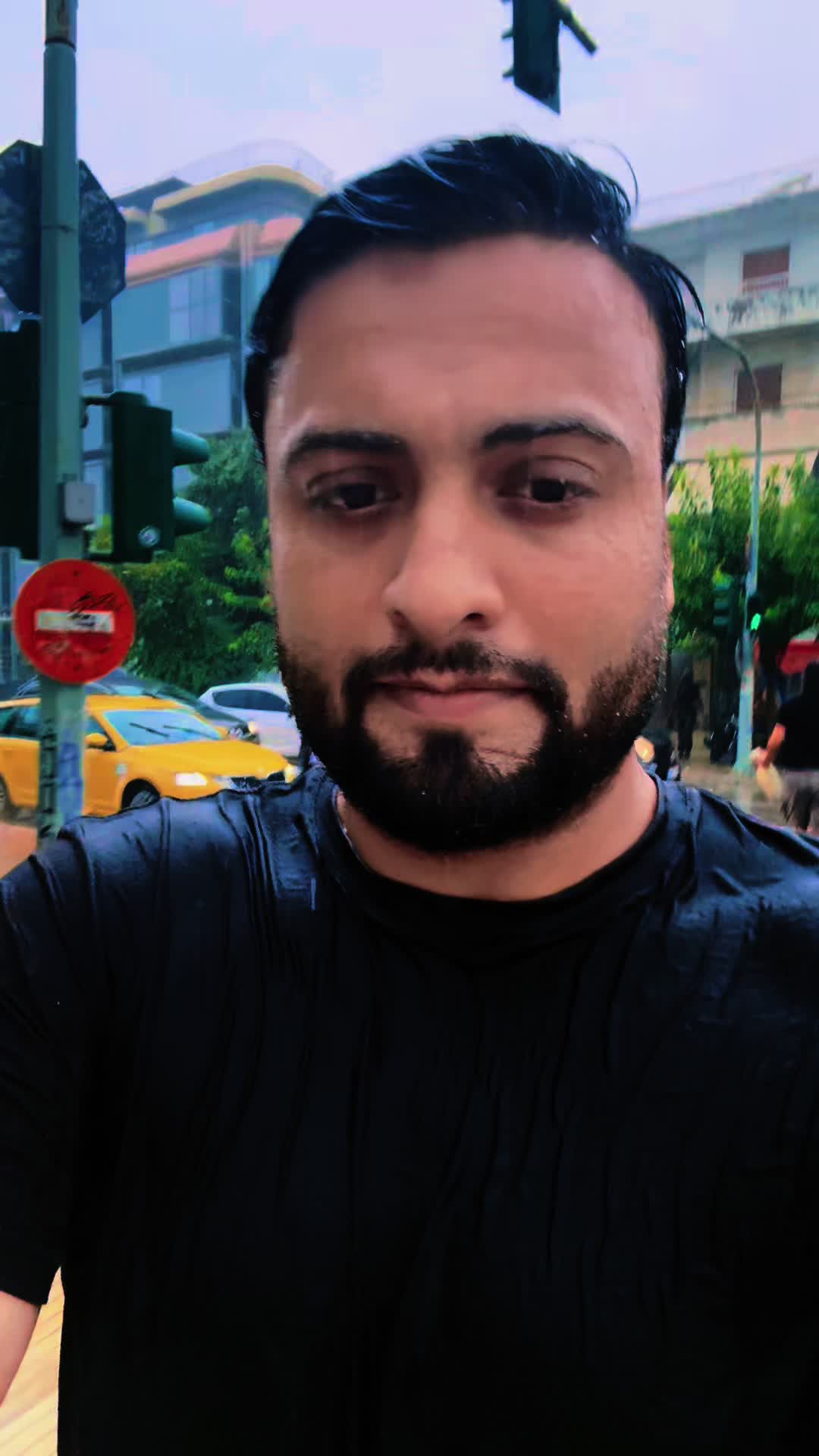 @Zeeshan Ali 🇬🇷
