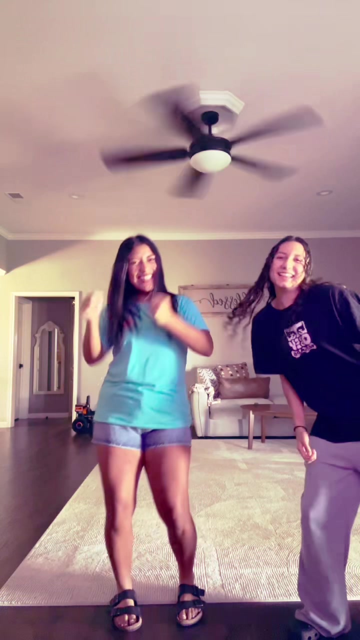 @anamarie 🌞🤸&zwj;♀️
