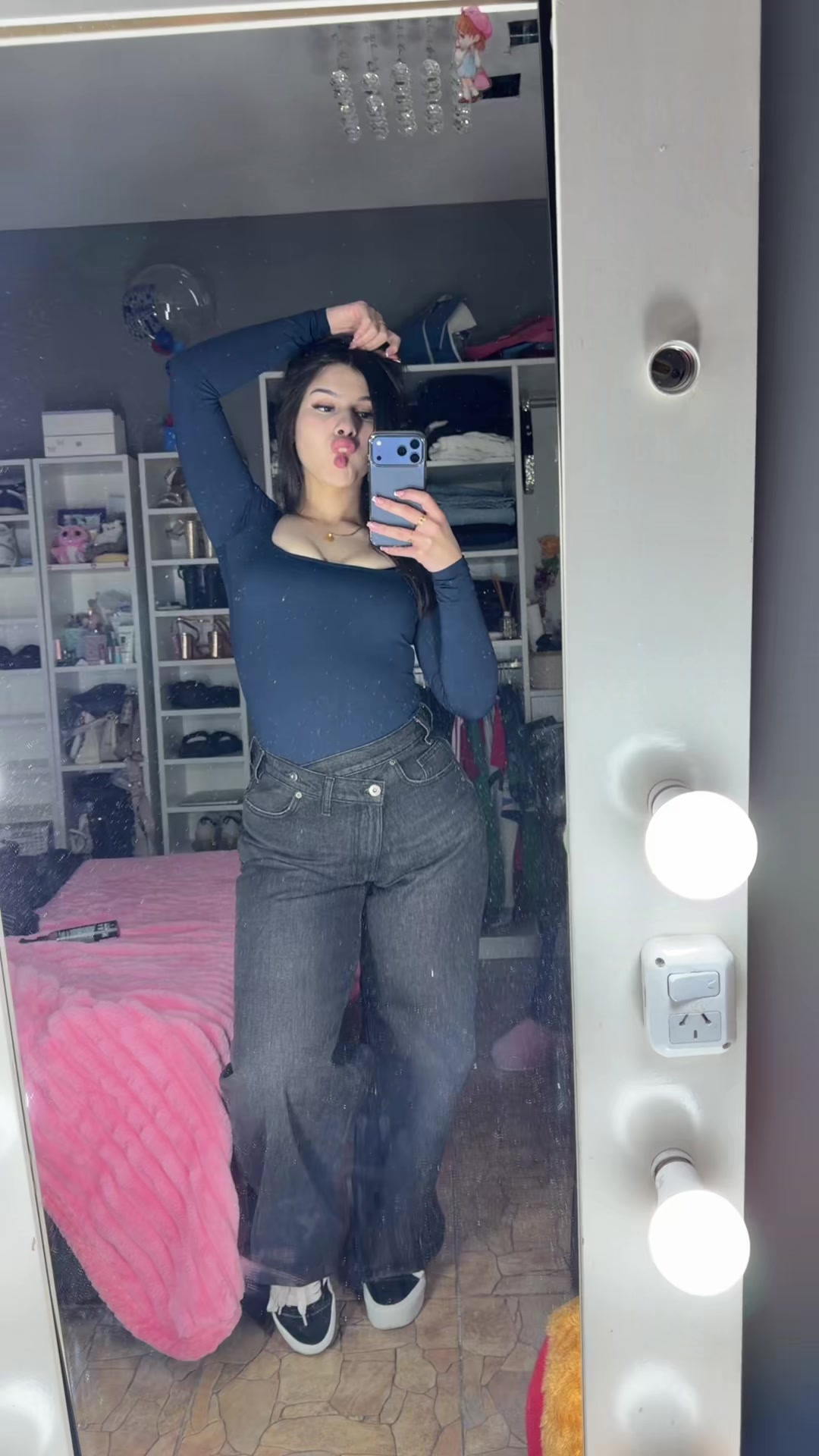 @𝒜𝒷𝒾𝑔𝒶𝒾𝓁 ℬ𝓇𝒾𝓏𝓊ℯ𝓁𝒶