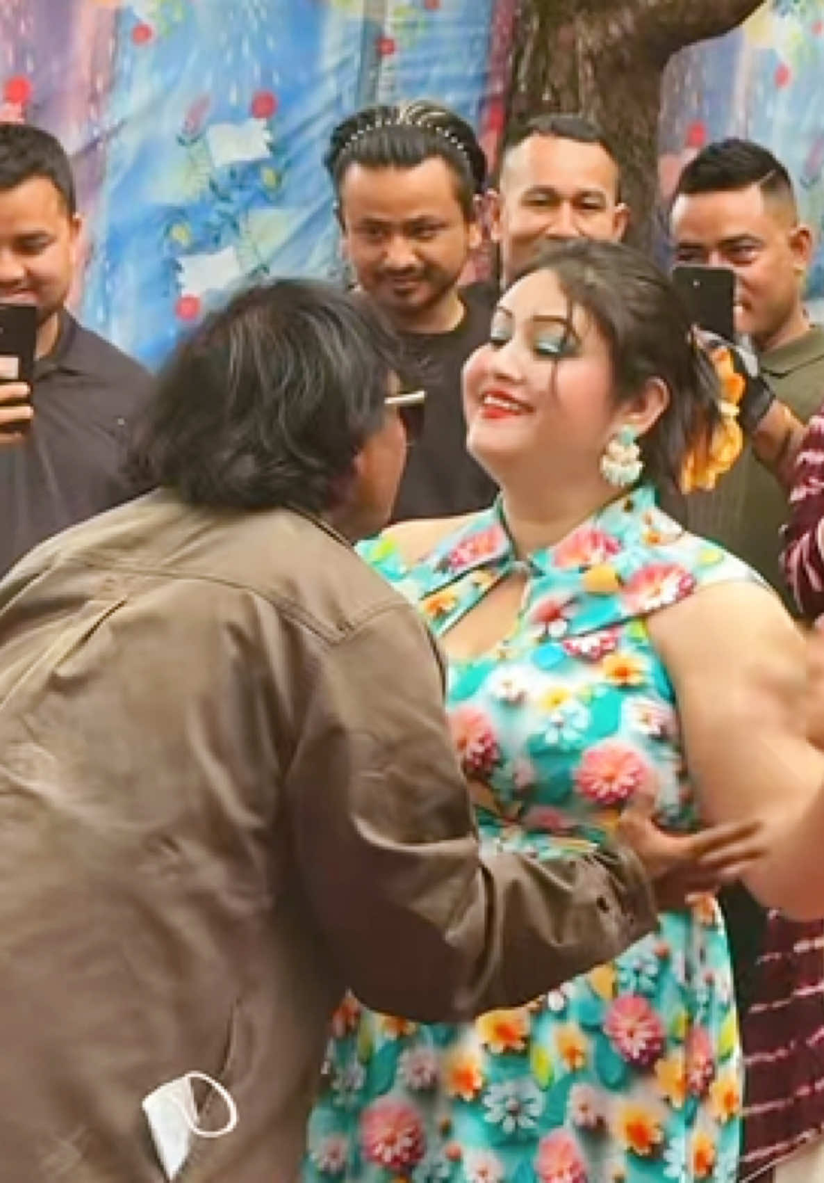 @Udi Udi Chuppa😘Alina Baskota