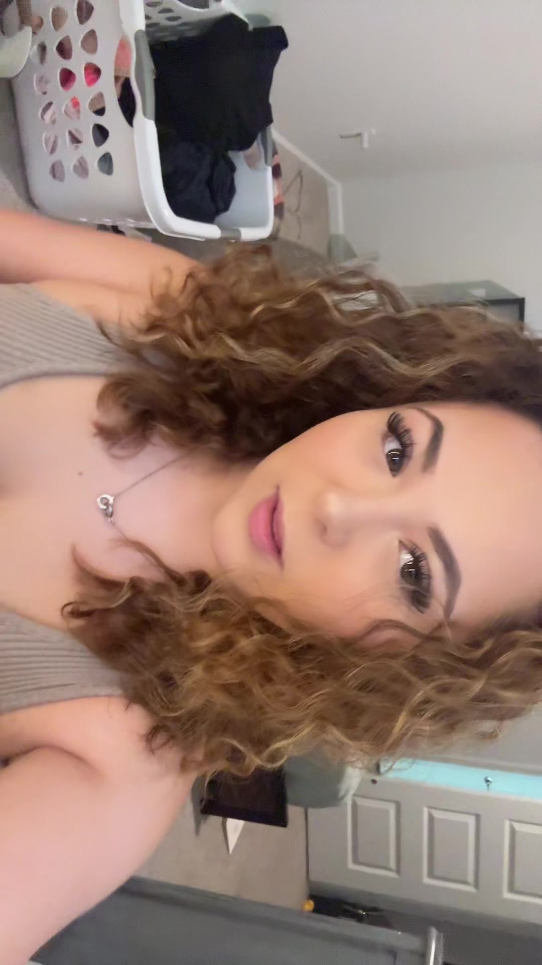 @Your favorite MILF😩