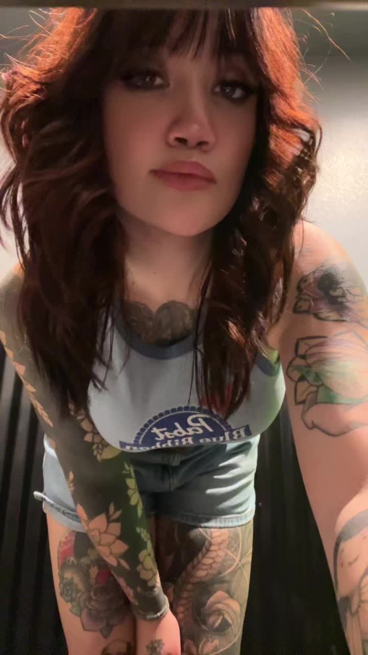 @fatbottomghoul