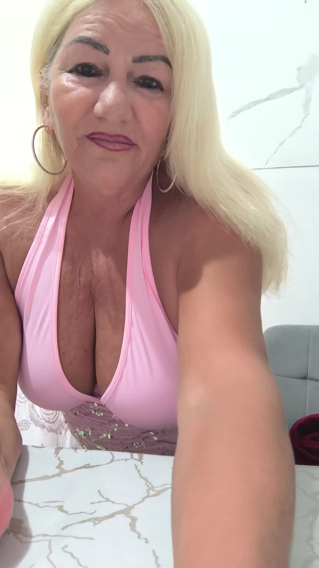 @Linda Testa305