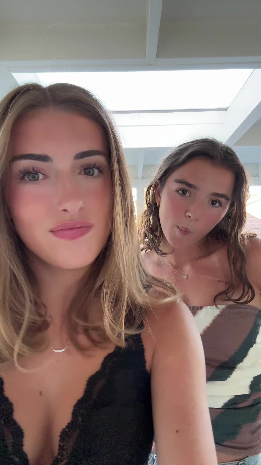 @Riley_Rudolf