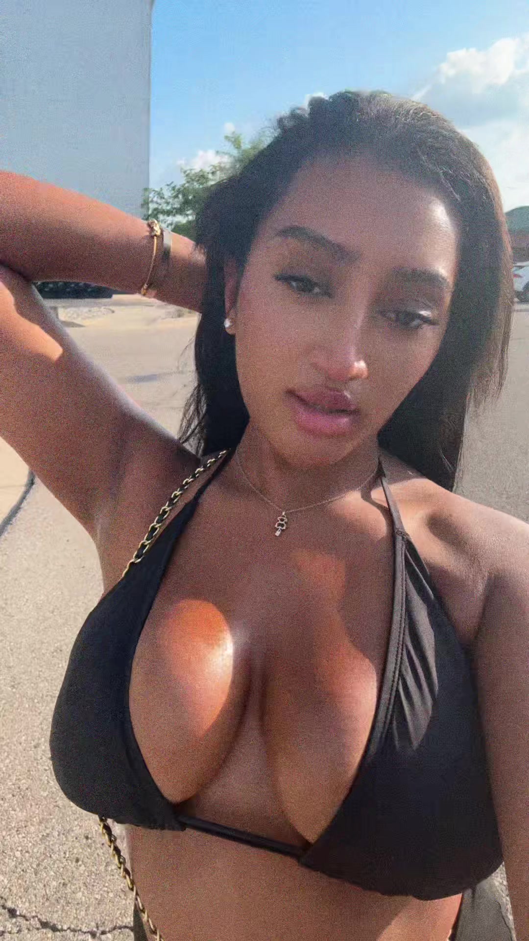 @𝓕