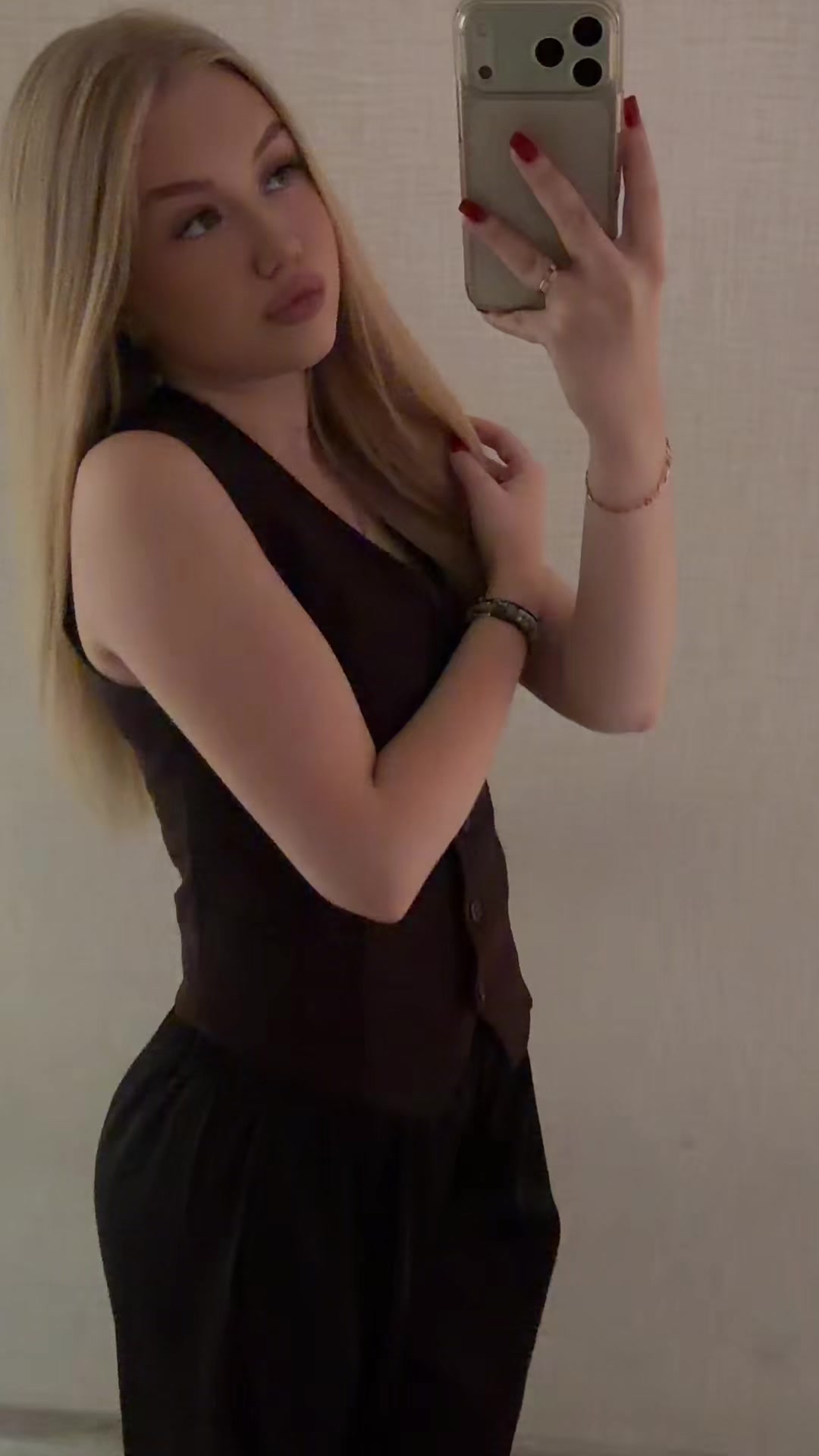 @mikova