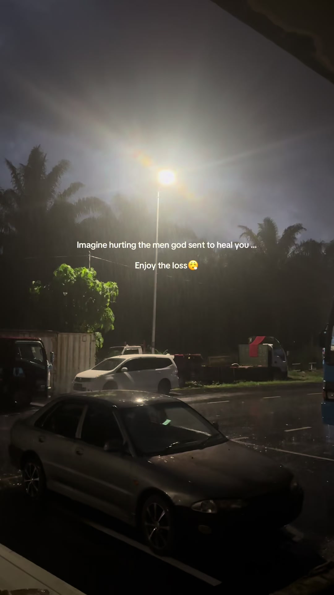 @𝓥𝓲𝓶𝓪𝓵 ⚡️