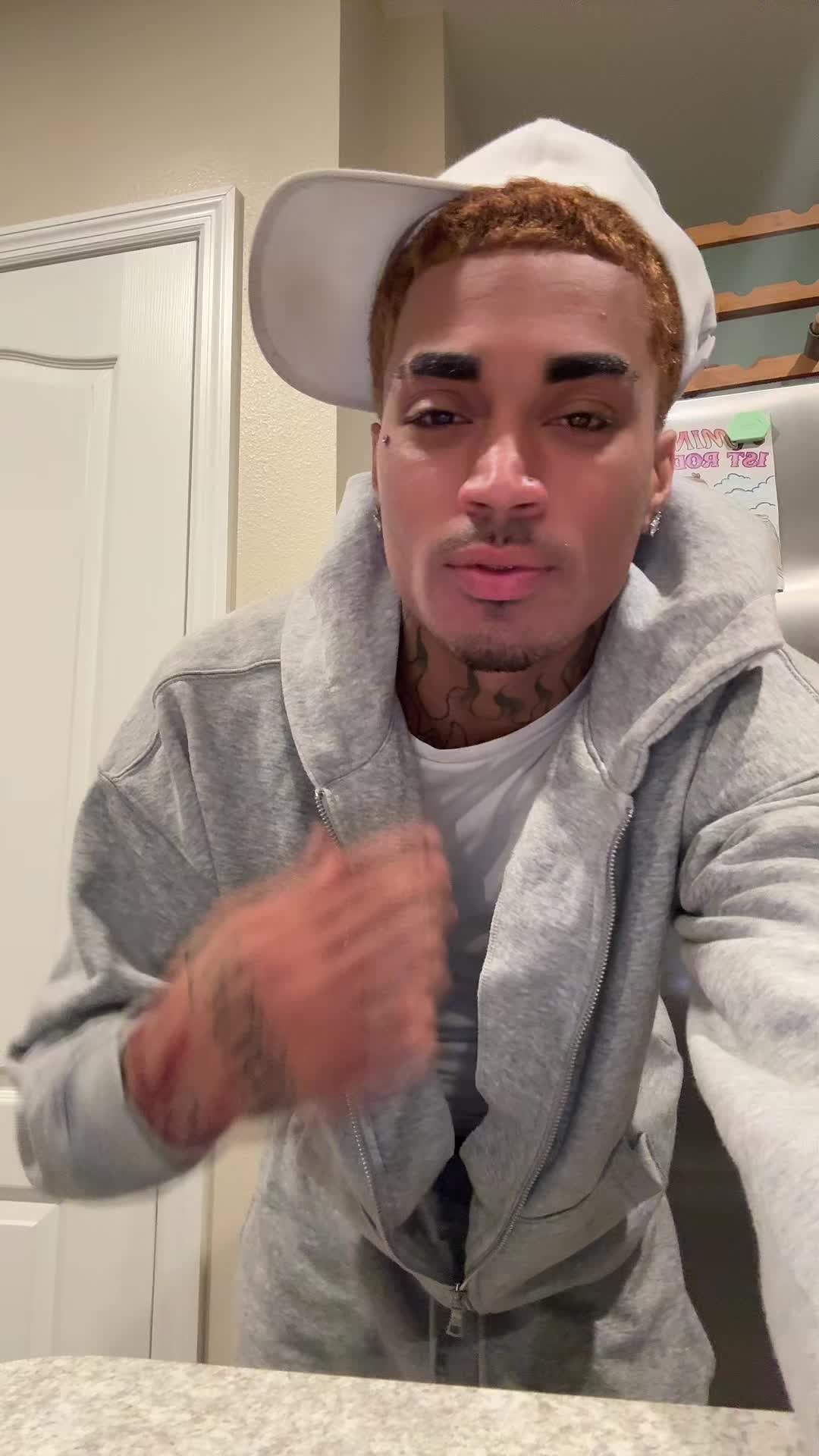@โ