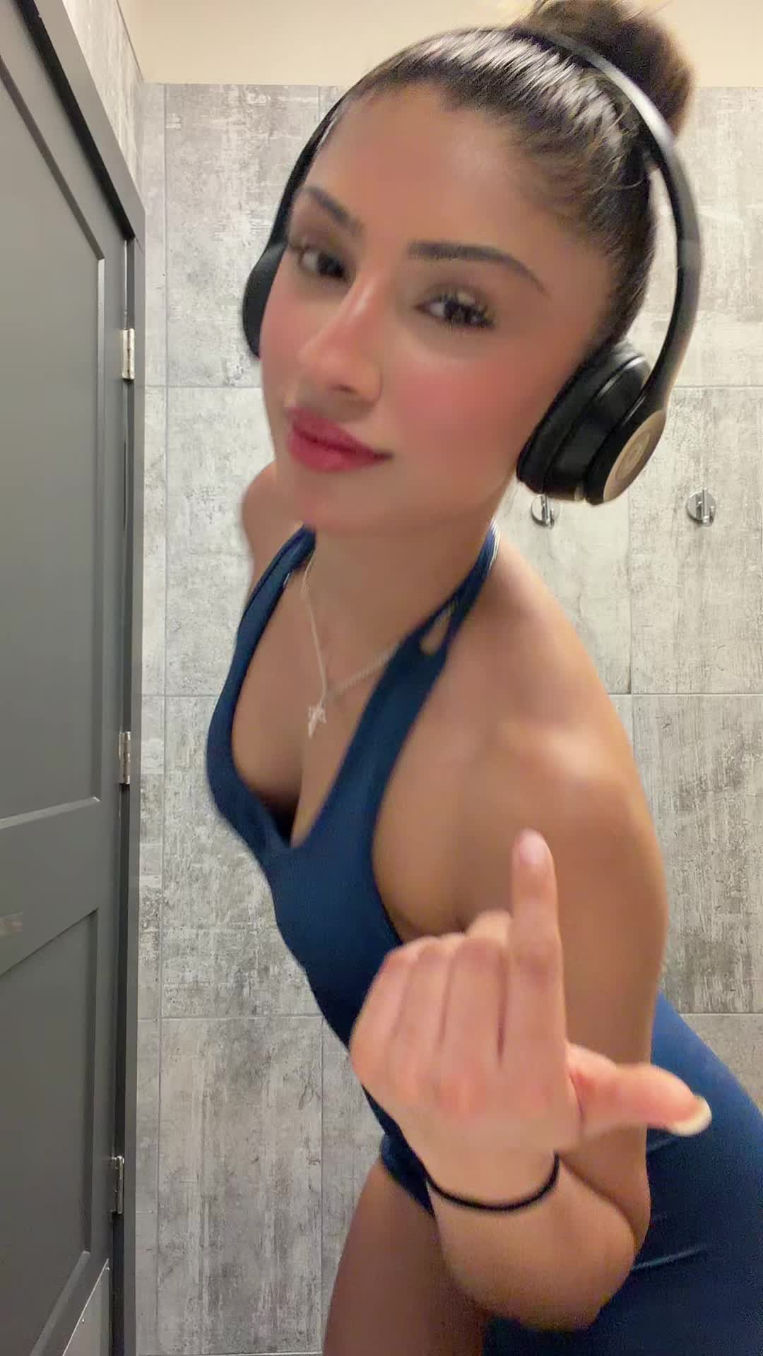 @isabellaafloress_1