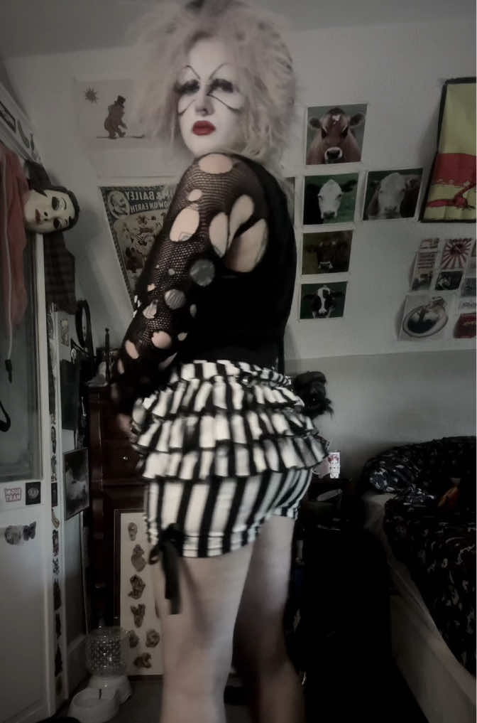 @dollygoth666
