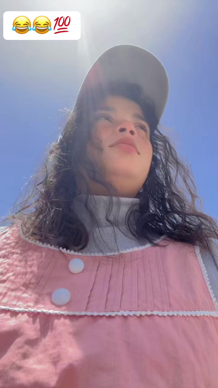 @(Nishubattra) world queen 👸