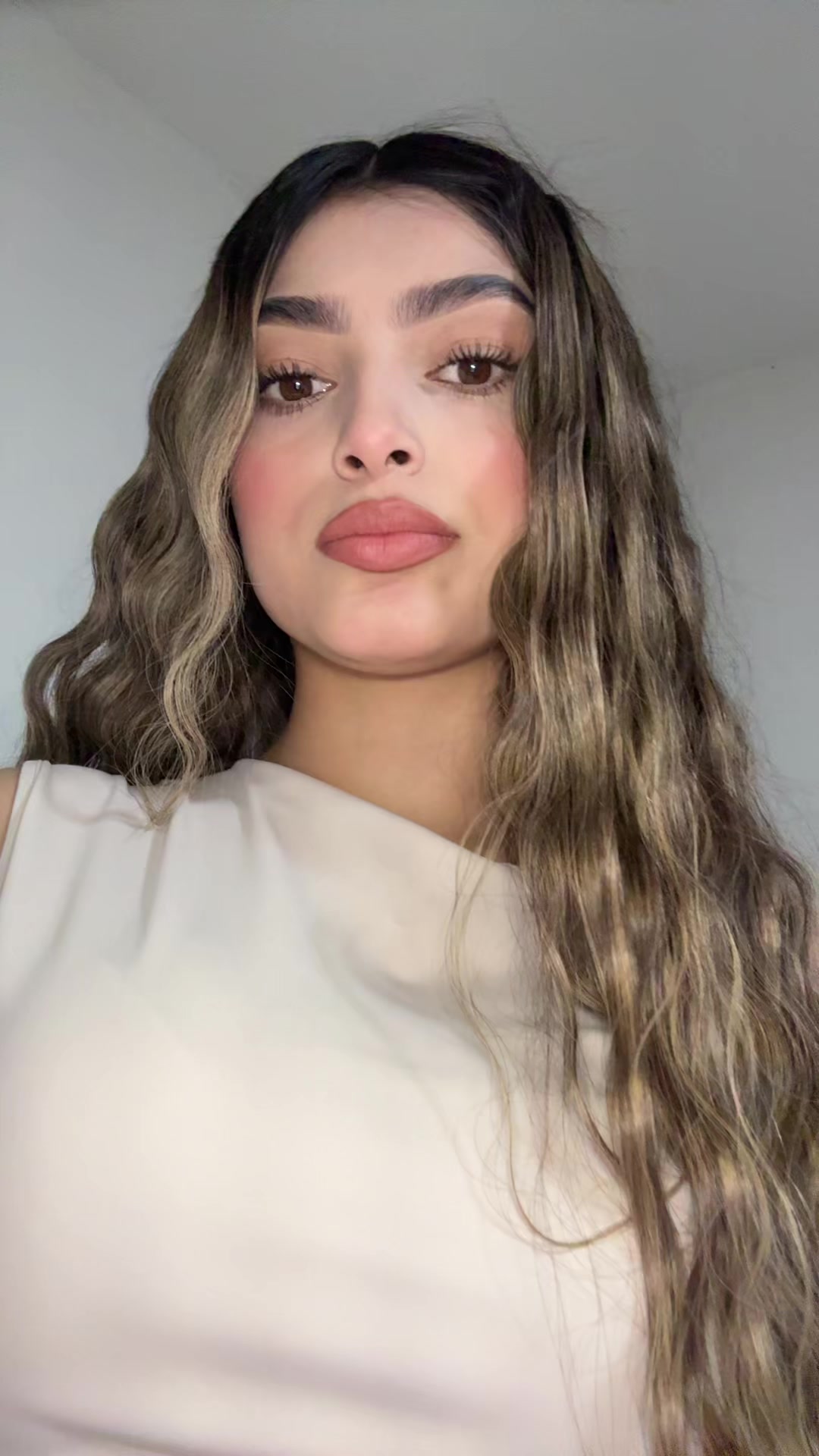 @𝒮