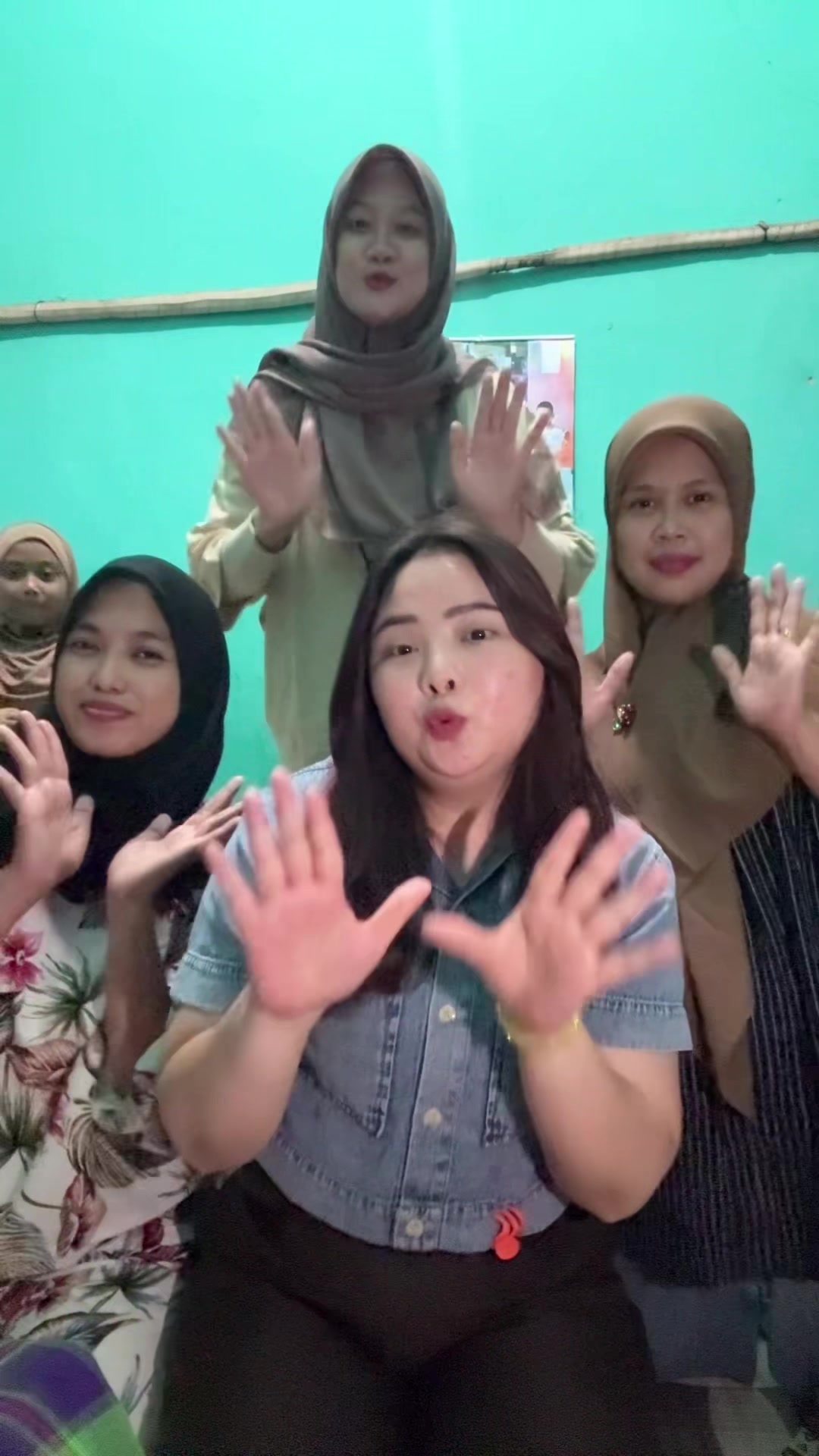 @Dewi | Review Makeup Skincare