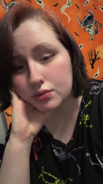 @goth-pixie