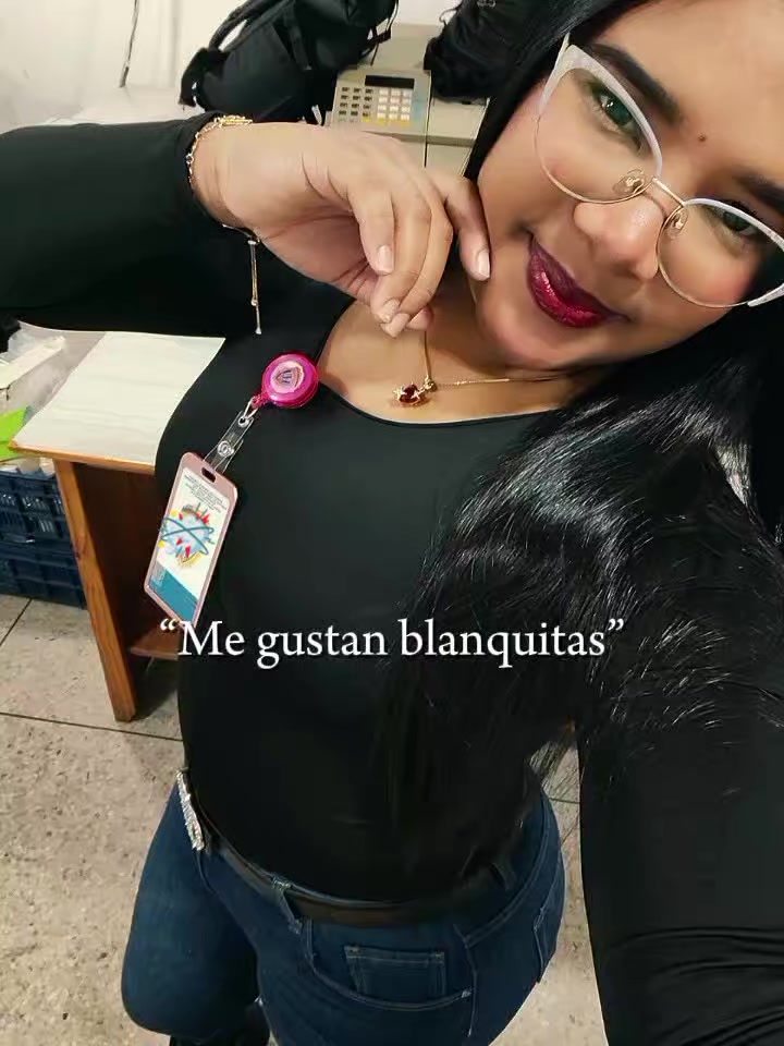 @👸Y