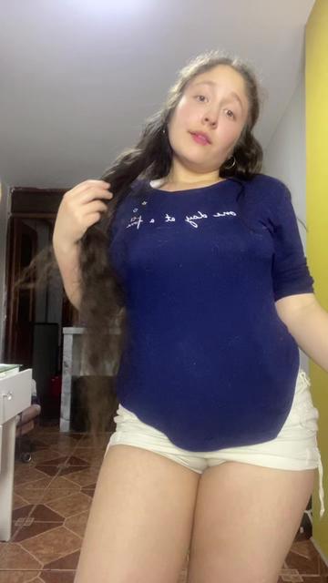 @camilareyeslara