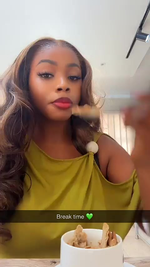 @Richie_