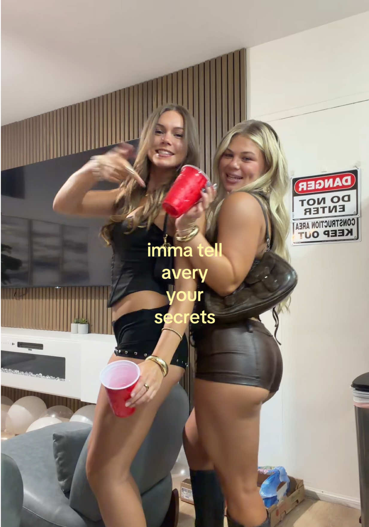 @mia