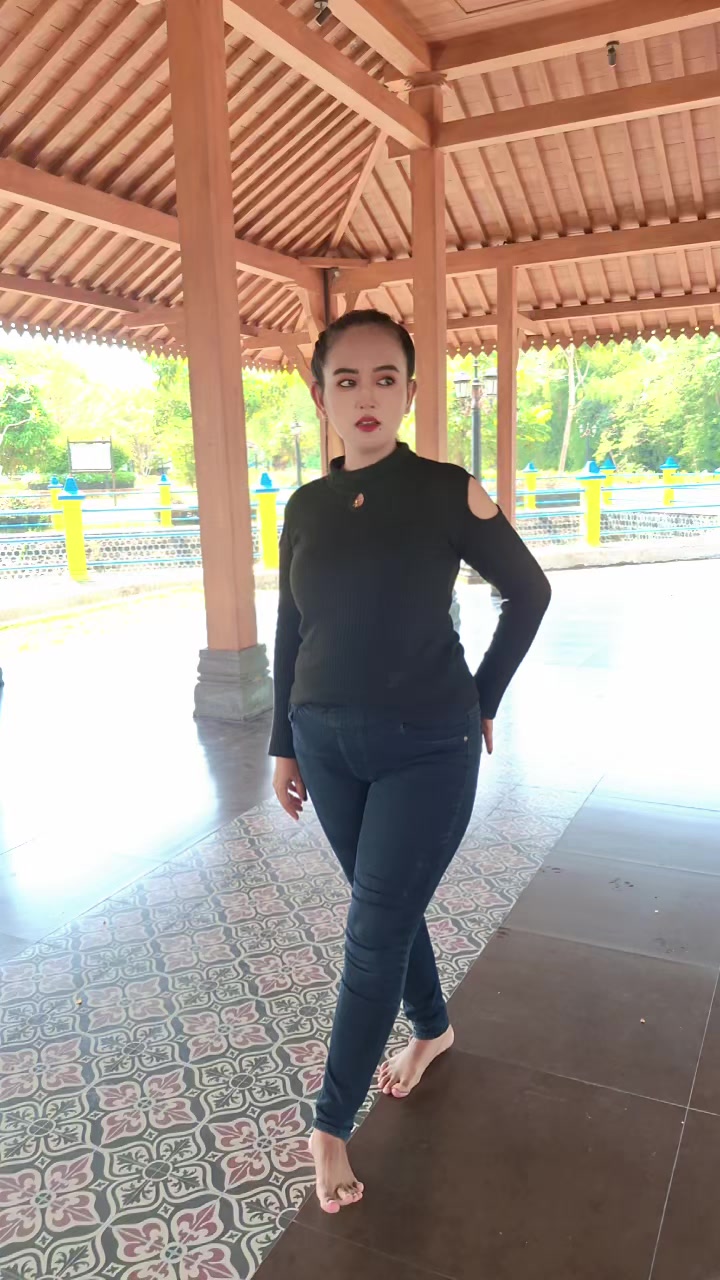 @Miss Dhevy