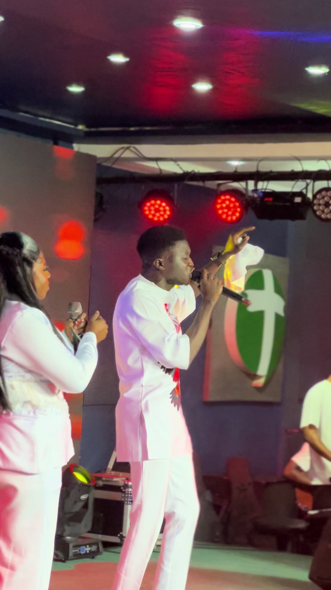@Eddy Praise10