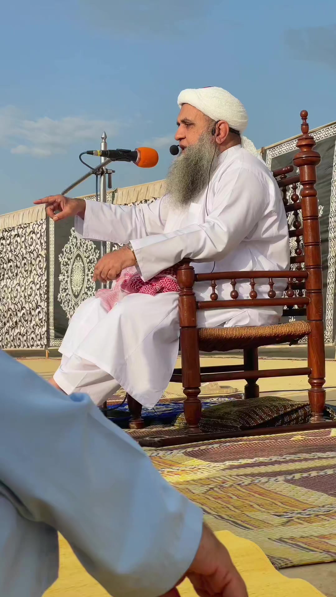 @{مولانا حبیب الرحمان صاحب}