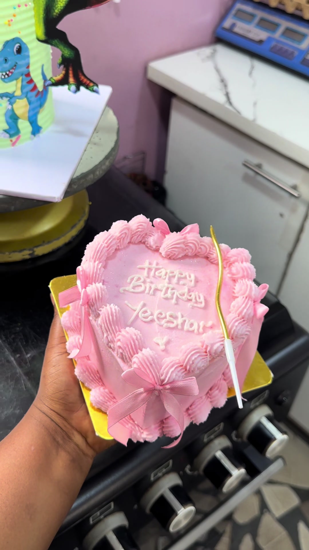 @Tohruks cakes of Ibadan