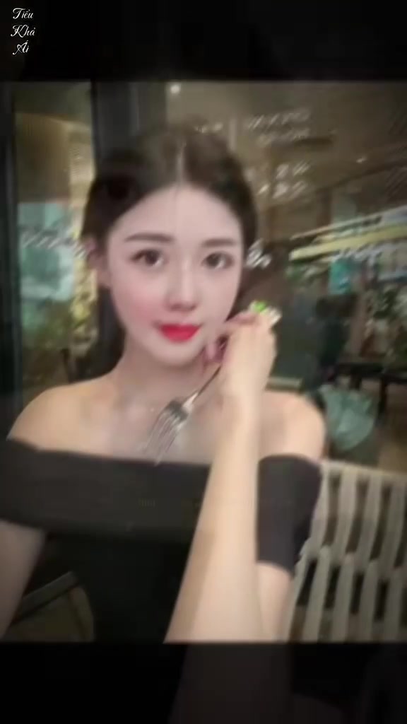 @𝕋𝕀Ể𝕌 𝕂ℍẢ &Aacute;𝕀🍁小可爱🍁
