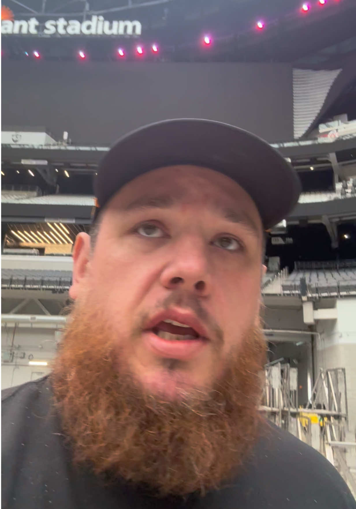 @Luke Combs