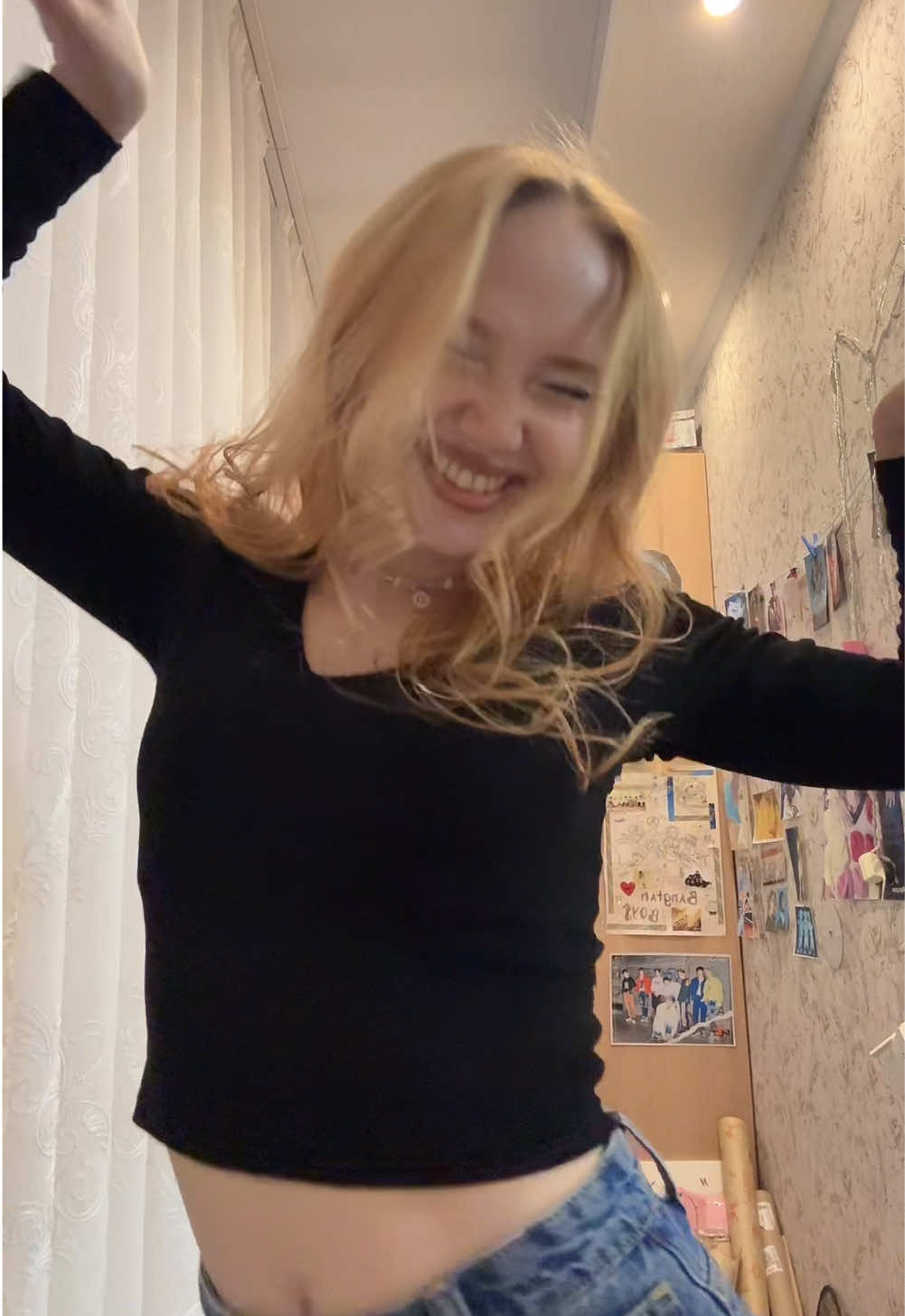 @:D
