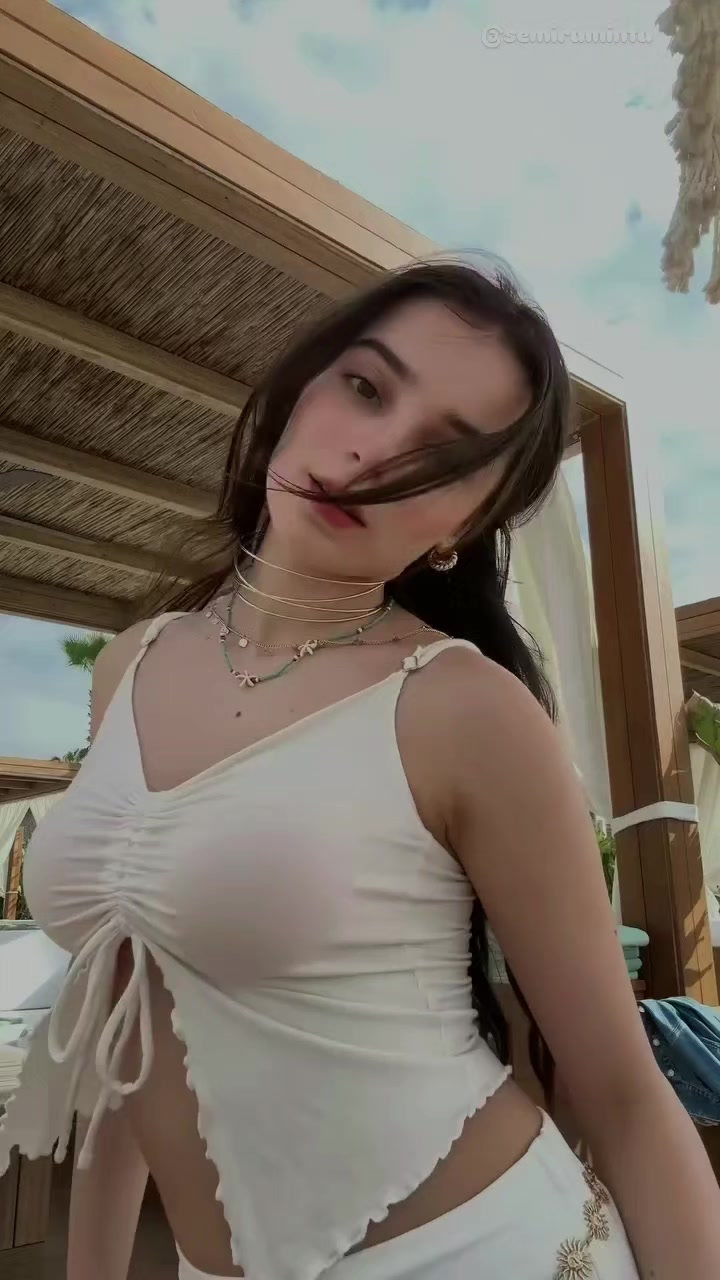 @𝒶𝓎𝓁𝒾𝓃