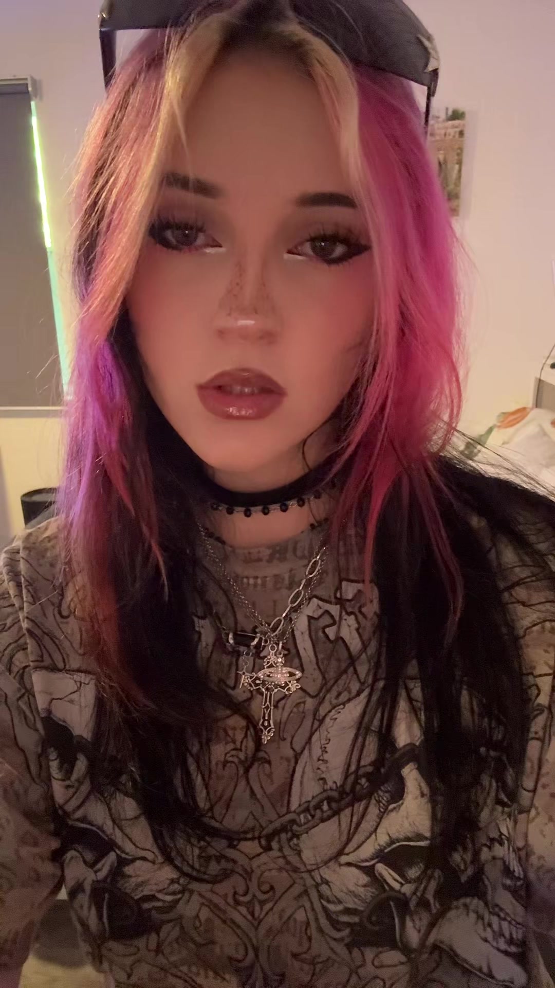 @adoptmequeenprincess101