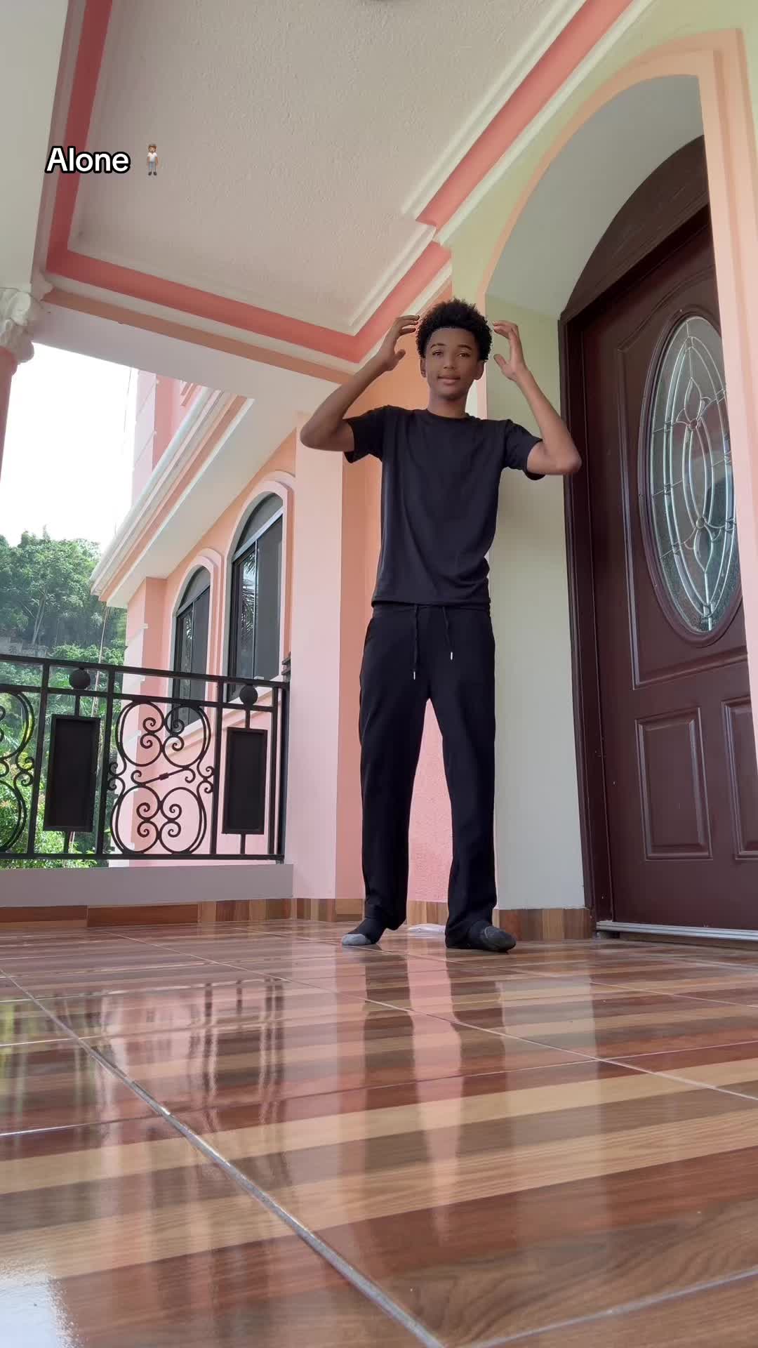 @𝐈𝐭𝐬_𝐄𝐝𝐨𝐮𝐚𝐫𝐝𝐨!!