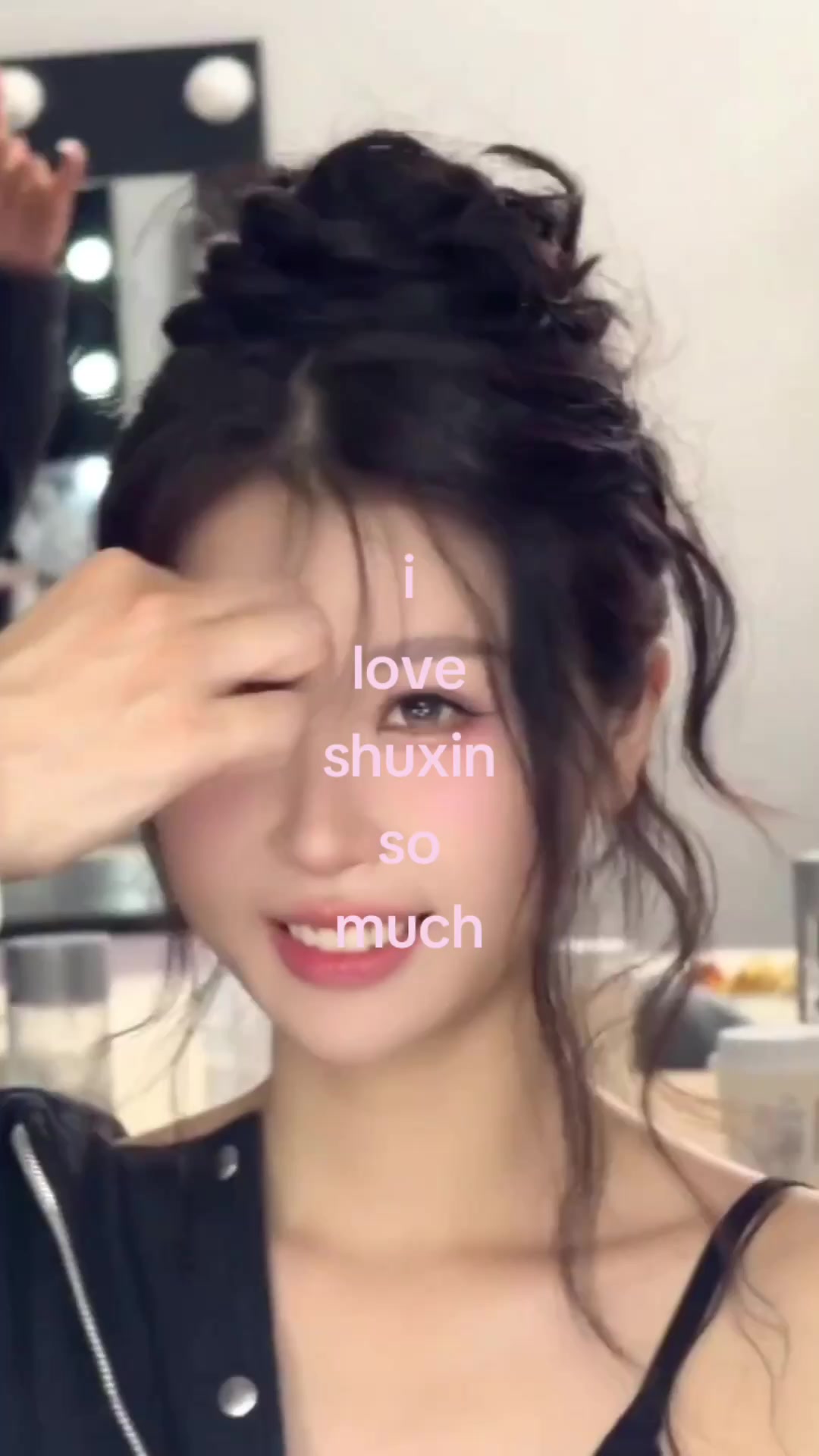 @Lucyy.